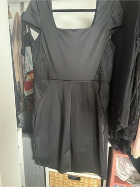 Boutique Black Square-Neck Puff-Sleeve Midi Dress with Panel Detailing